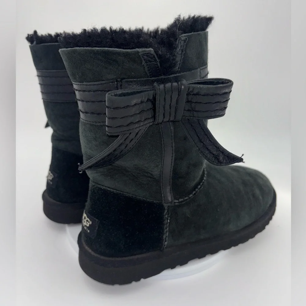 UGG australia black